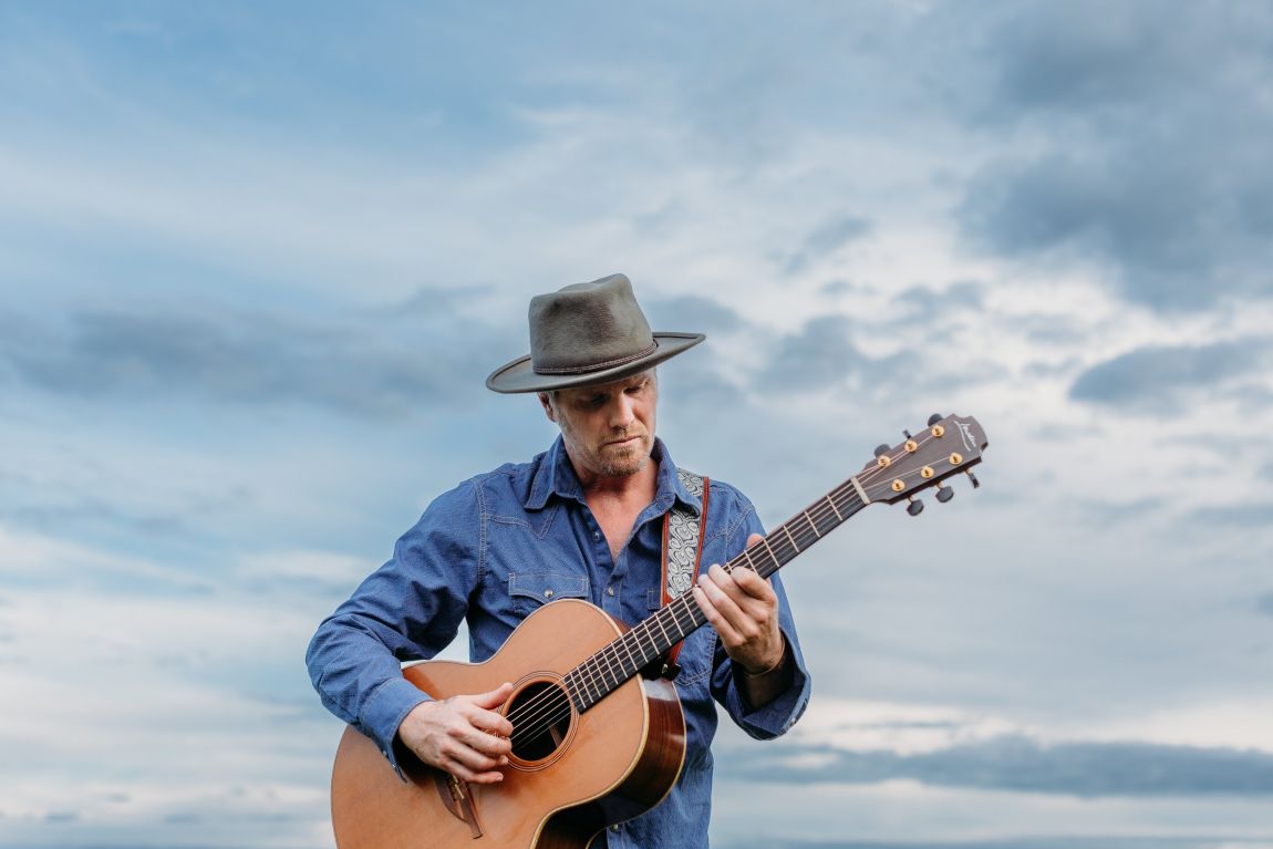 🎶 Dave Gunning – Healing Garden Fundraiser. Opening Set: Taivi & Garth 